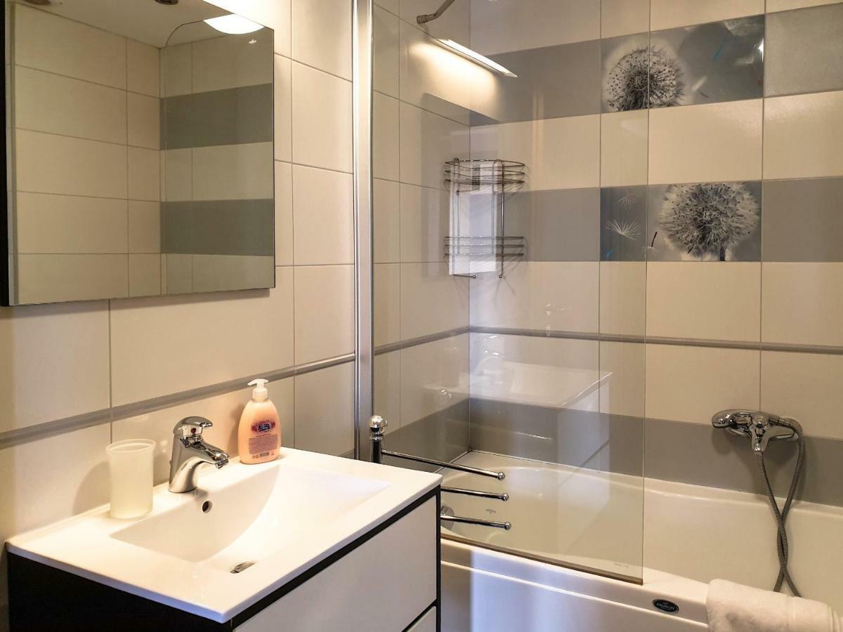 Oliva Yourcroatiaholiday * Premantura