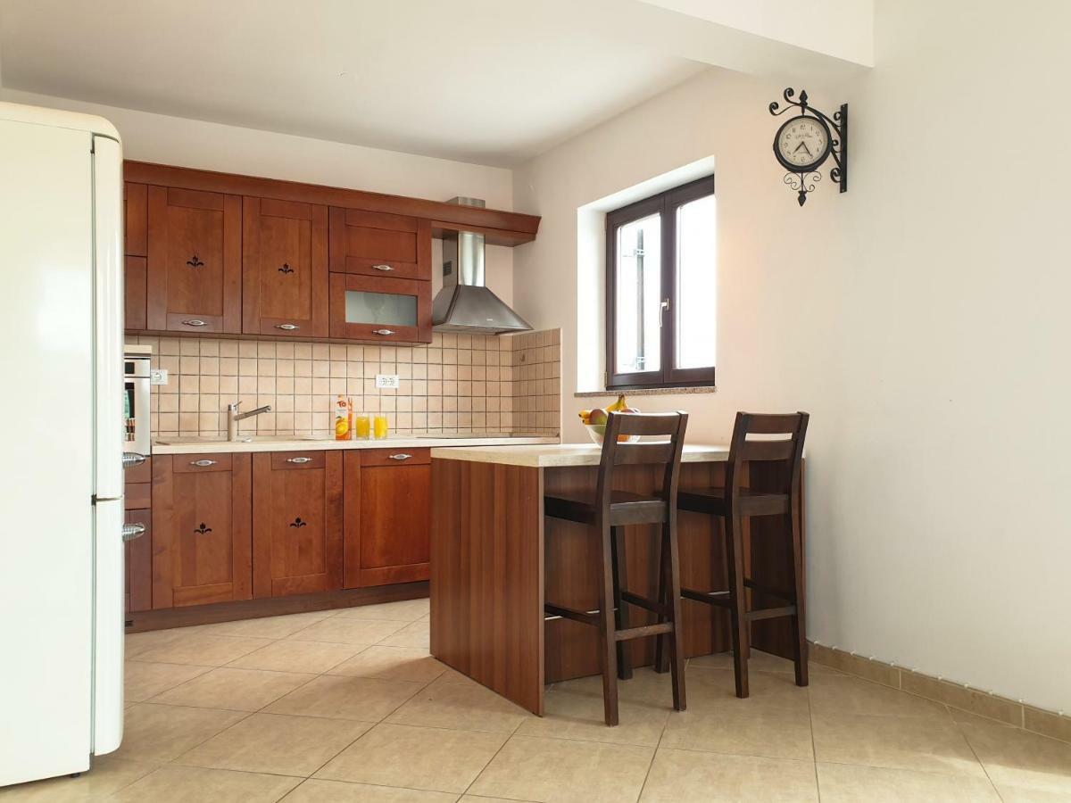 Apartment Oliva Yourcroatiaholiday Premantura